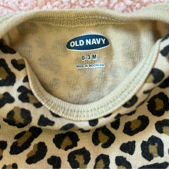 Old Navy outfit - Picture 3 of 5